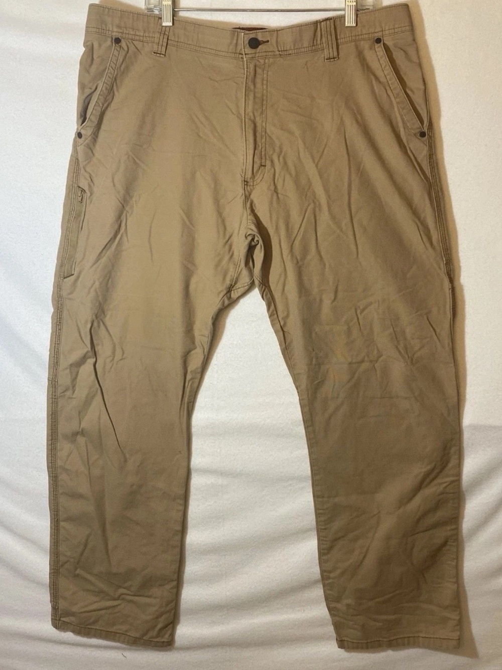 Wrangler Men's Casual Stretch Chino Pants in Khaki 40x32